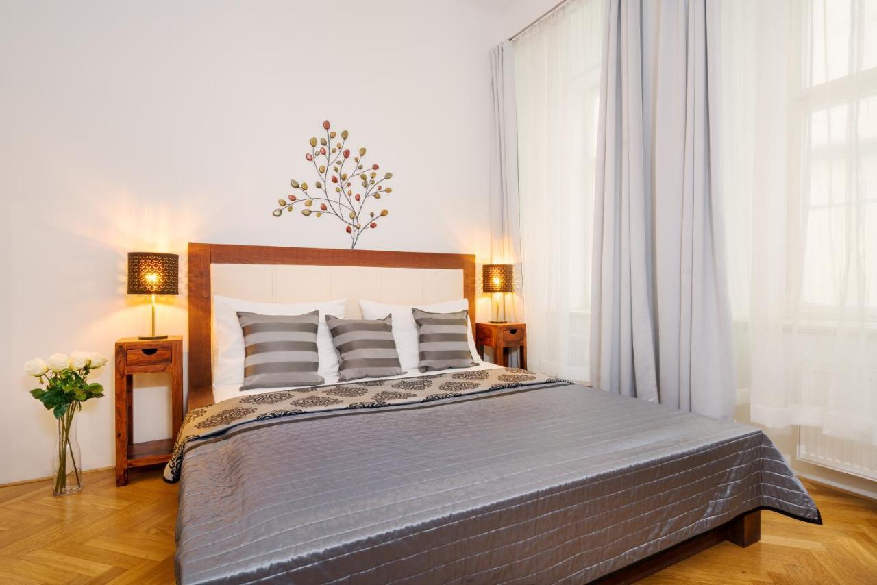 Old Town Square Premium Residence Prague Luaran gambar